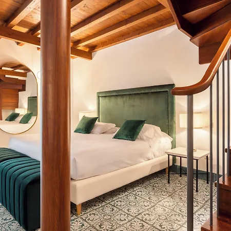 Dimora Caiammari Luxury & Hotel 5*